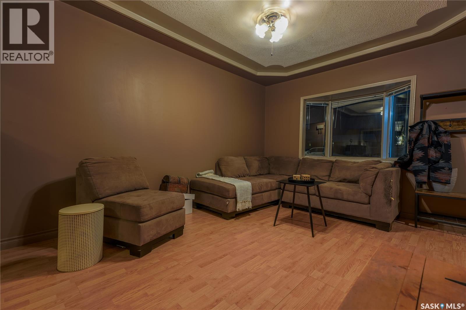 1126 Iroquois Street W, Moose Jaw, Saskatchewan  S6H 5B9 - Photo 9 - SK024808