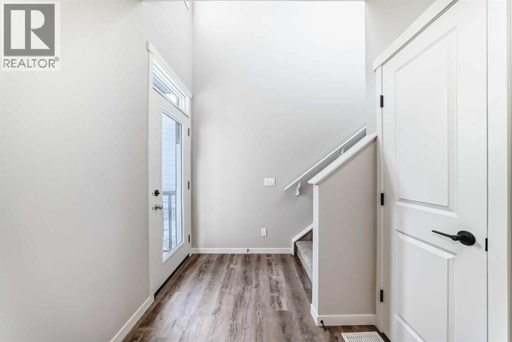 35 Bartlett Crescent Se, Calgary, Alberta  T3S 0P6 - Photo 6 - A2285687