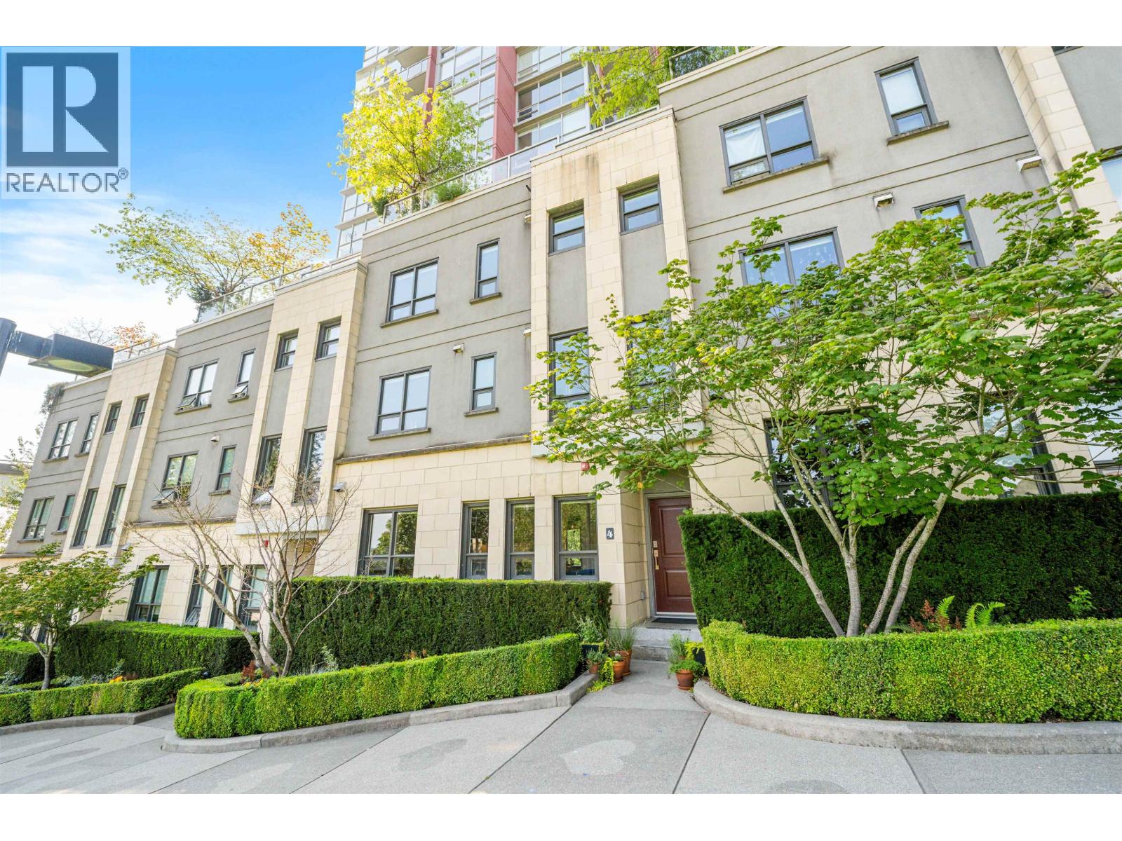 TH4 125 COLUMBIA STREET, New Westminster, British Columbia