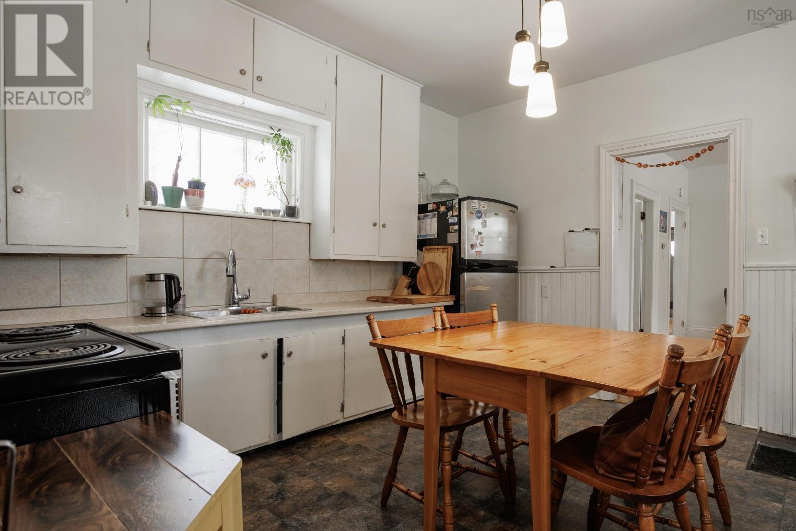 222 Brunswick Street, Truro, Nova Scotia  B2N 2J1 - Photo 8 - 202603488