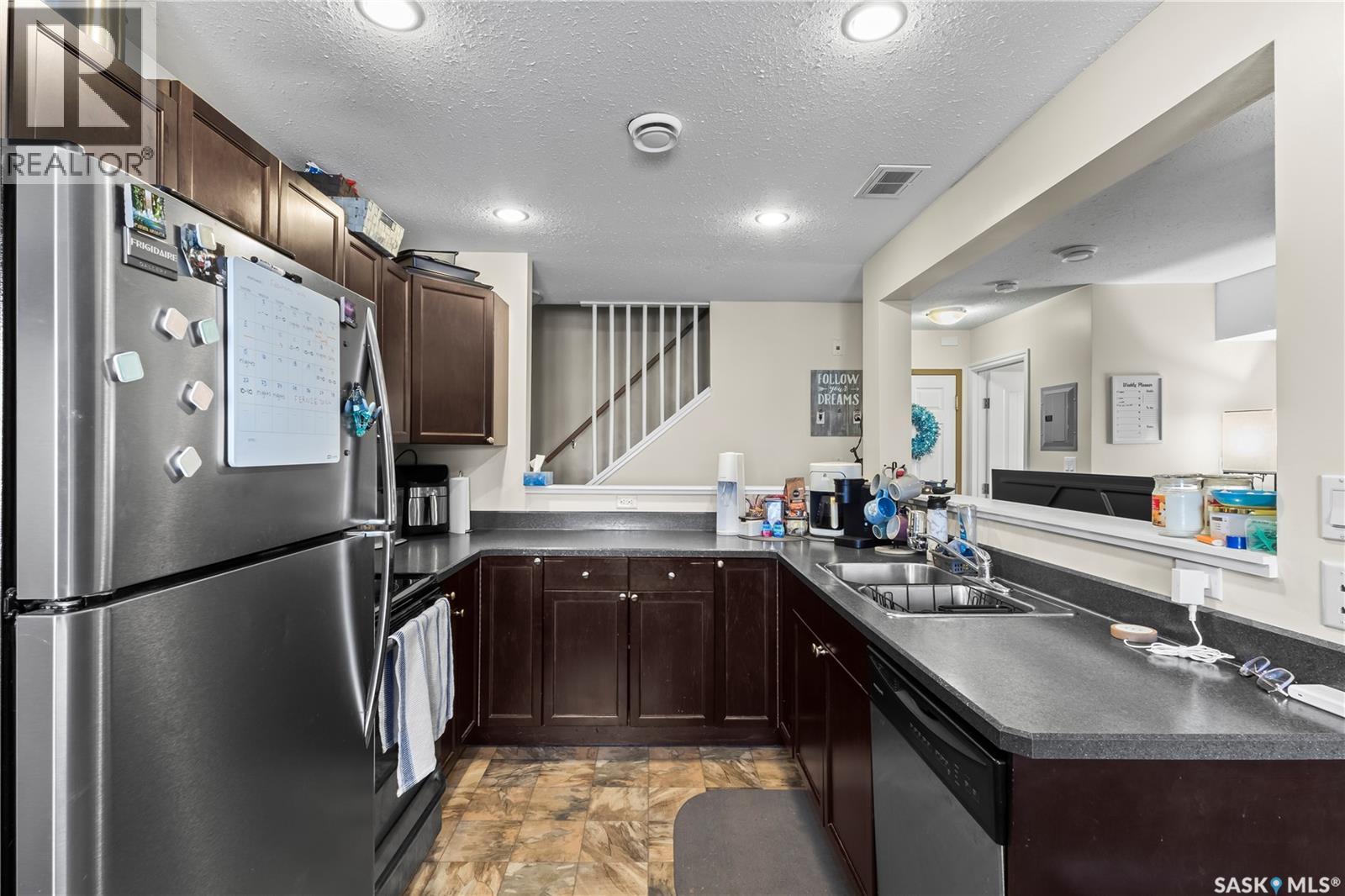 217 515 28th Street E, Prince Albert, Saskatchewan  S6V 1X8 - Photo 9 - SK028549