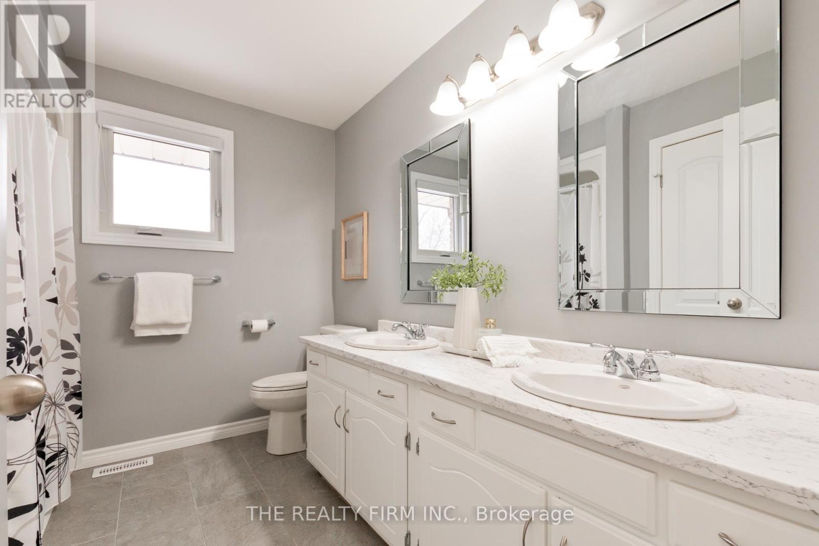 10 Westgate Avenue, Strathroy-Caradoc, Ontario  N7G 3T1 - Photo 16 - X12826394