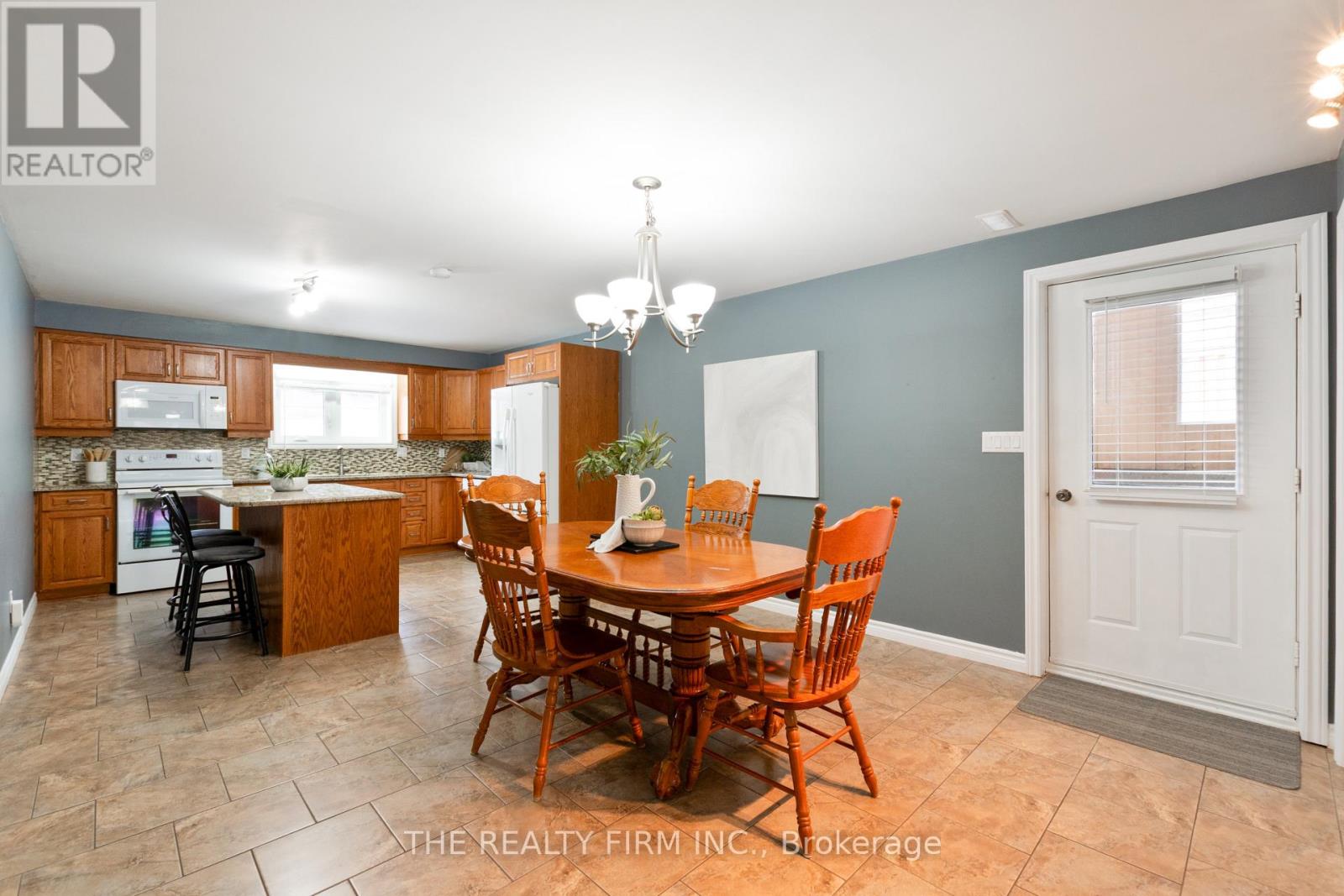 10 Westgate Avenue, Strathroy-Caradoc, Ontario  N7G 3T1 - Photo 30 - X12826394