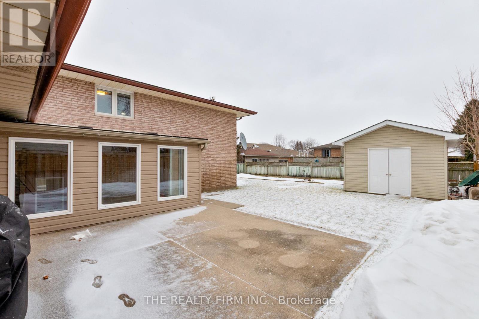 10 Westgate Avenue, Strathroy-Caradoc, Ontario  N7G 3T1 - Photo 36 - X12826394