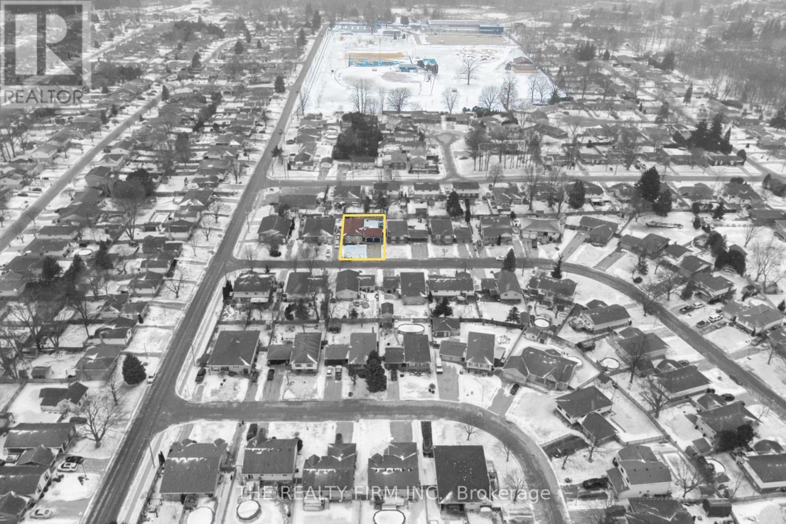 10 Westgate Avenue, Strathroy-Caradoc, Ontario  N7G 3T1 - Photo 44 - X12826394