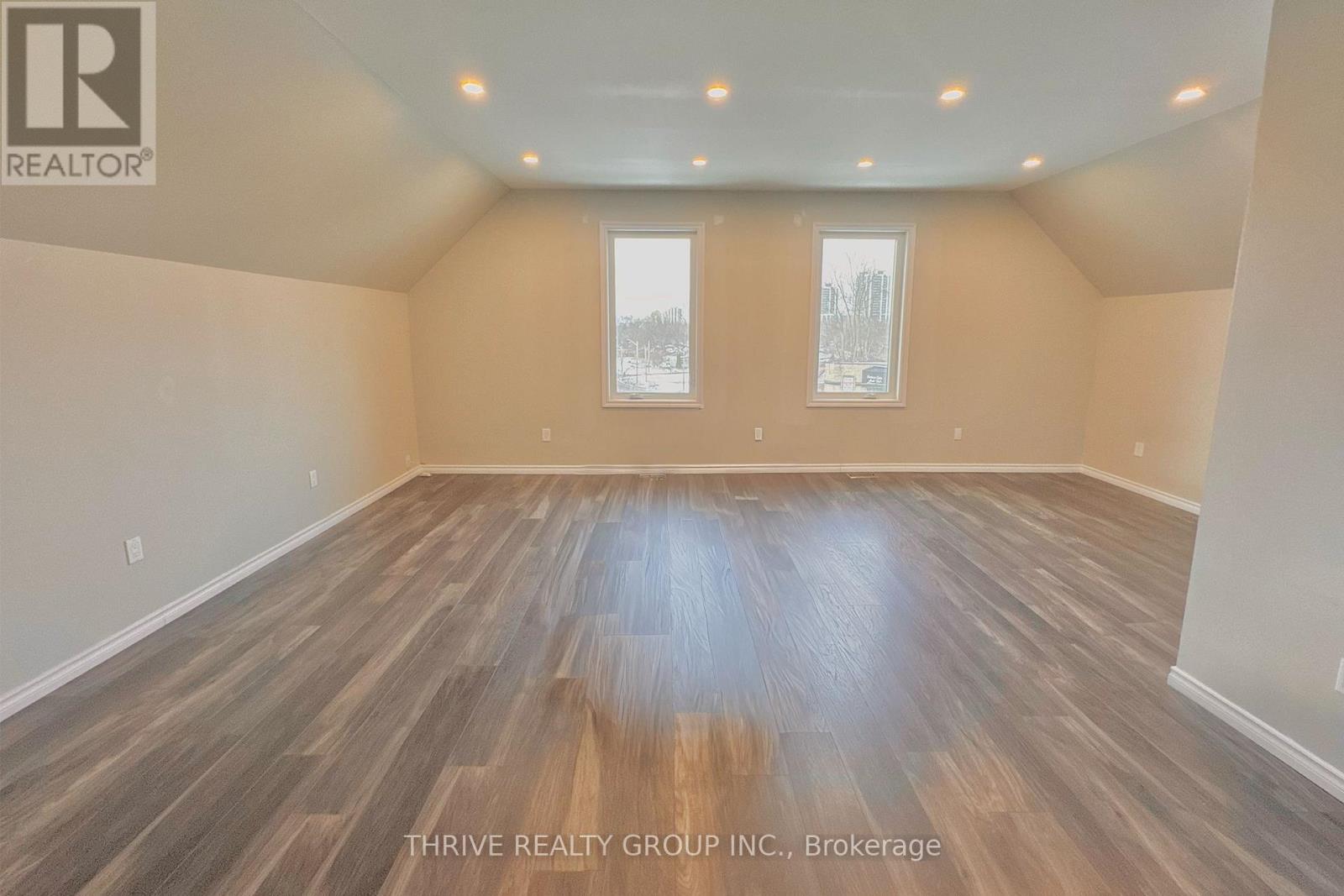 Upper - 119 Mcclary Avenue, London South, Ontario  N5Z 2A6 - Photo 6 - X12826530