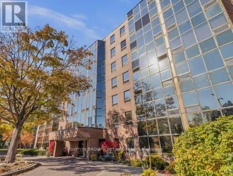 <h3>$2,600 Monthly</h3><p>610 - 2019 Carling Avenue, Ottawa, Ontario</p>