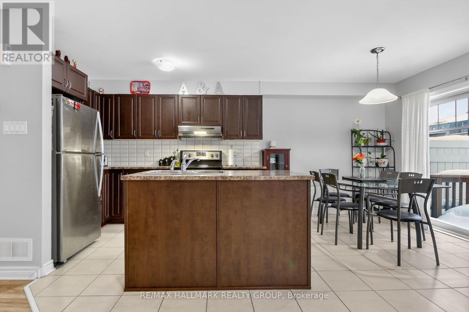 205 Mancini Way, Ottawa, Ontario  K2J 5X4 - Photo 12 - X12826404