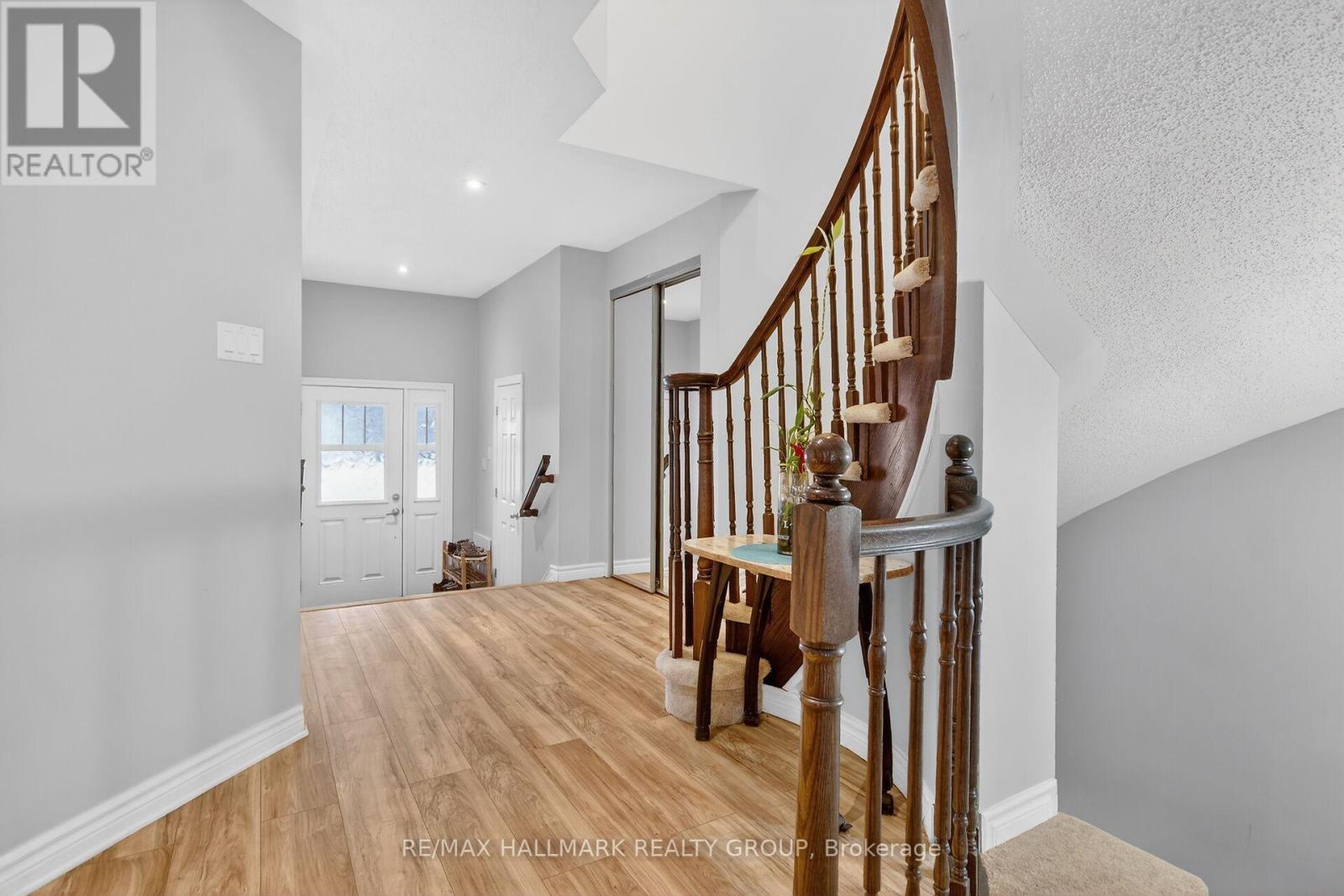 205 Mancini Way, Ottawa, Ontario  K2J 5X4 - Photo 4 - X12826404