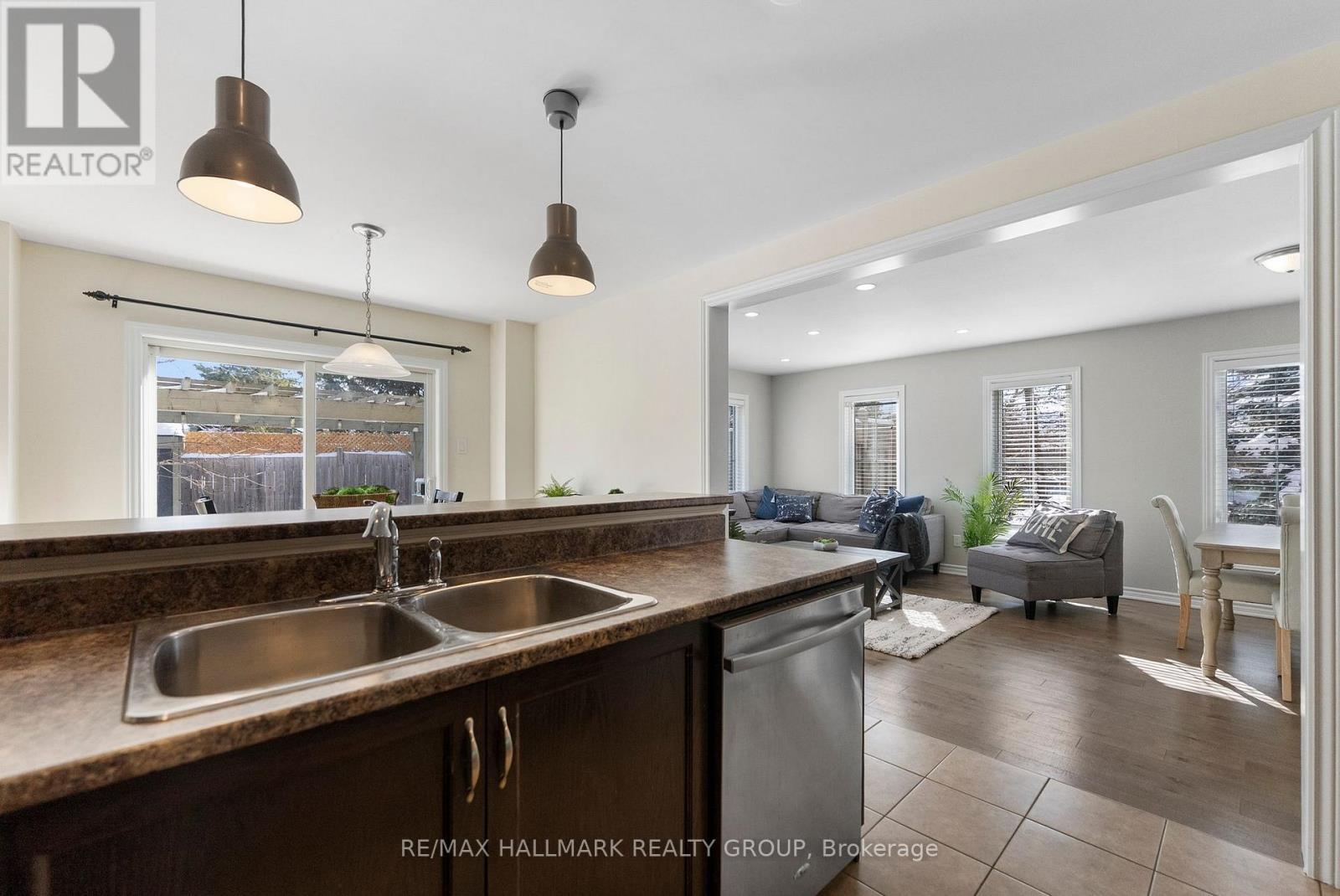 403 Brigatine Avenue, Ottawa, Ontario  K2S 0P7 - Photo 18 - X12826408