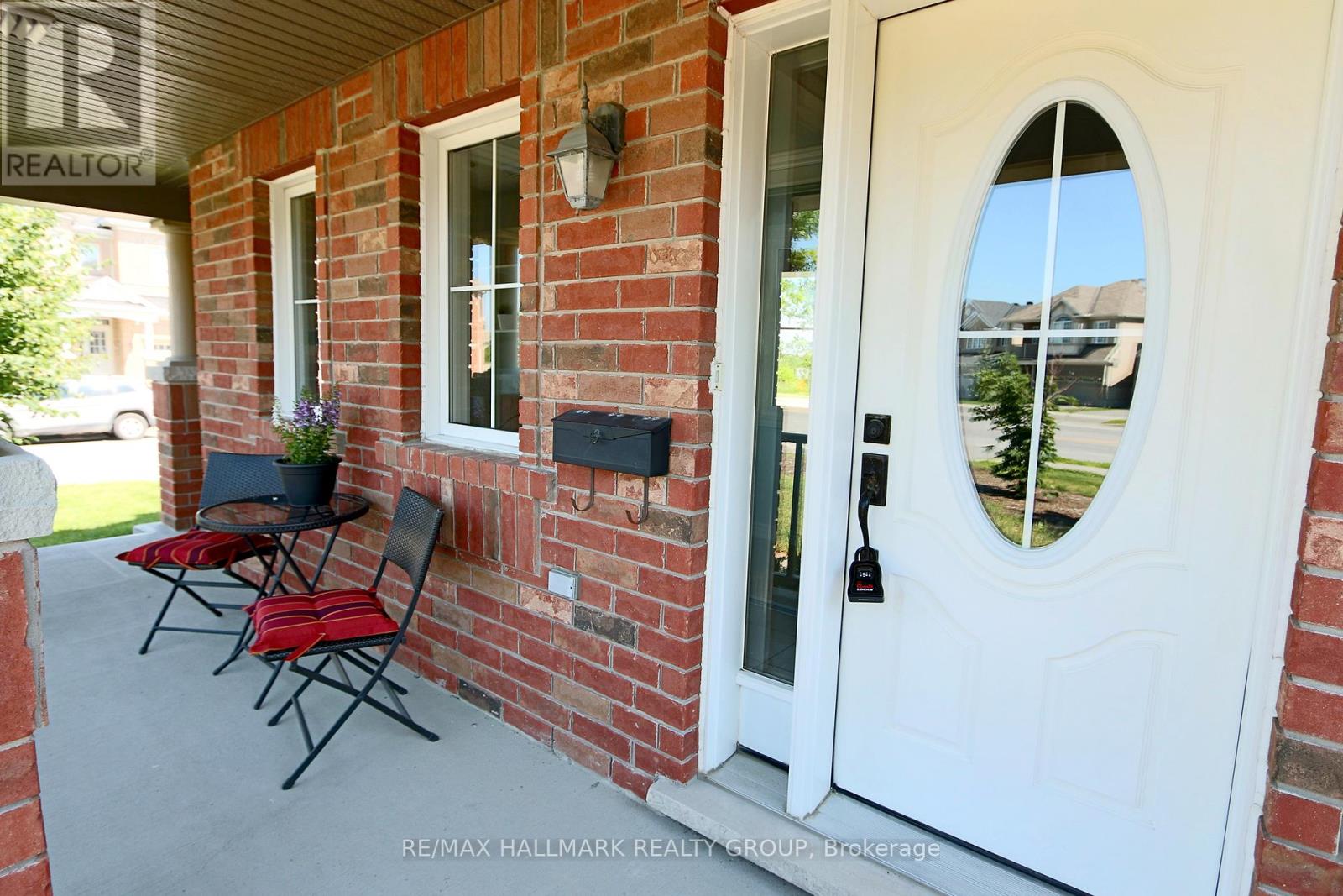 403 Brigatine Avenue, Ottawa, Ontario  K2S 0P7 - Photo 6 - X12826408