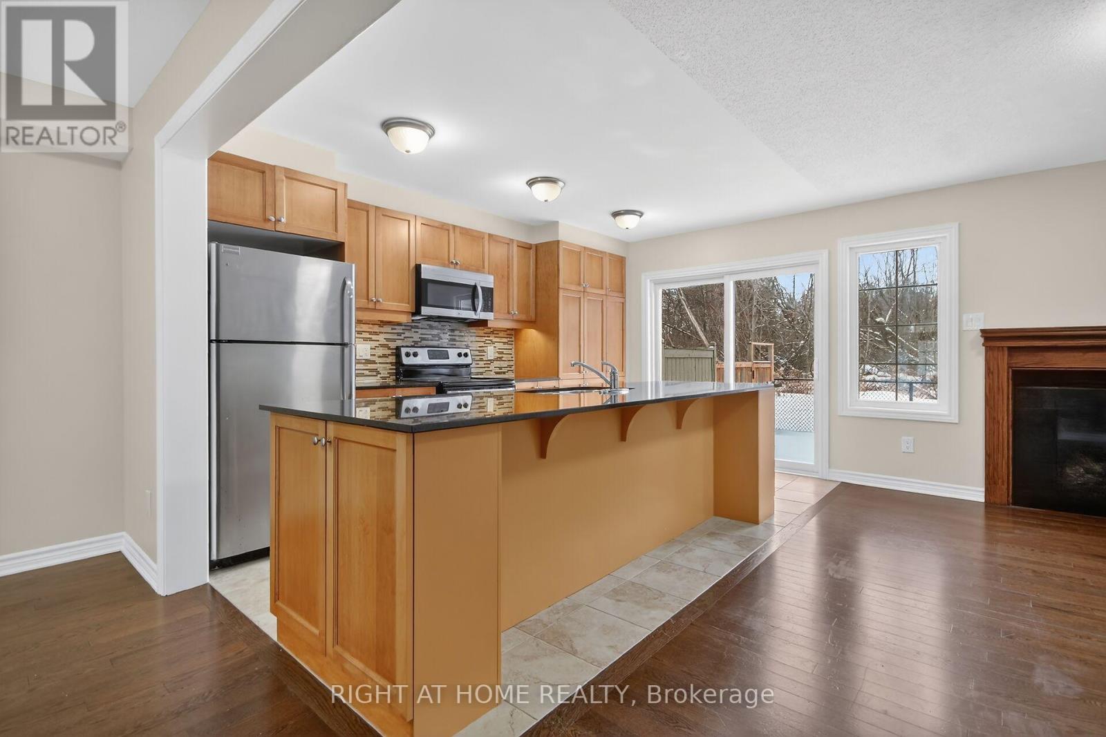 766 Mayfly Crescent, Ottawa, Ontario  K2J 6C7 - Photo 13 - X12826416