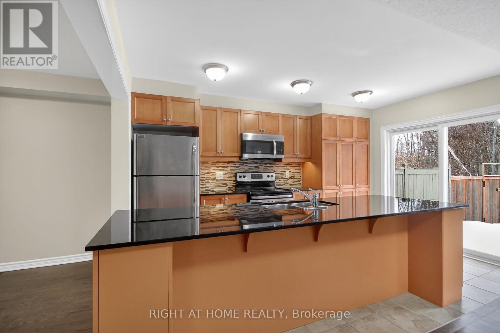 766 Mayfly Crescent, Ottawa, Ontario  K2J 6C7 - Photo 14 - X12826416