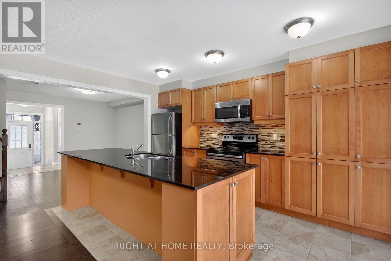 766 Mayfly Crescent, Ottawa, Ontario  K2J 6C7 - Photo 16 - X12826416