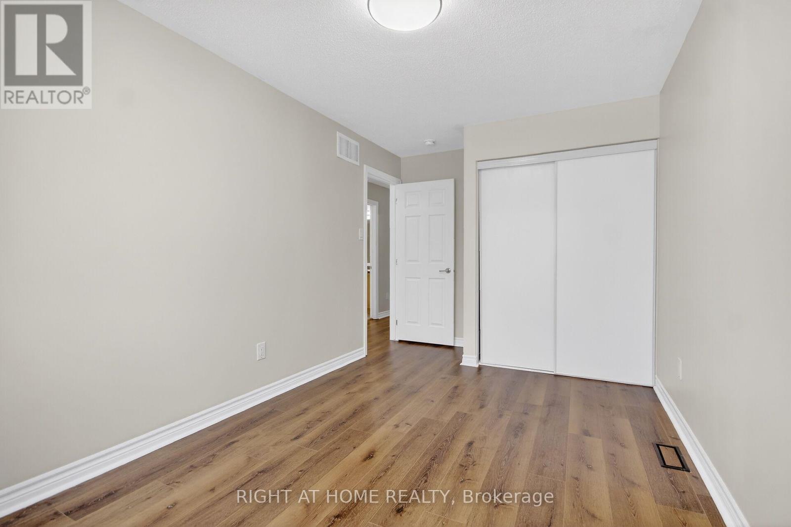 766 Mayfly Crescent, Ottawa, Ontario  K2J 6C7 - Photo 38 - X12826416