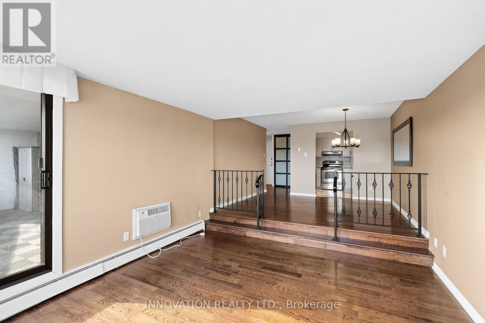 1405 - 415 Greenview Avenue, Ottawa, Ontario  K2B 8G5 - Photo 11 - X12826446