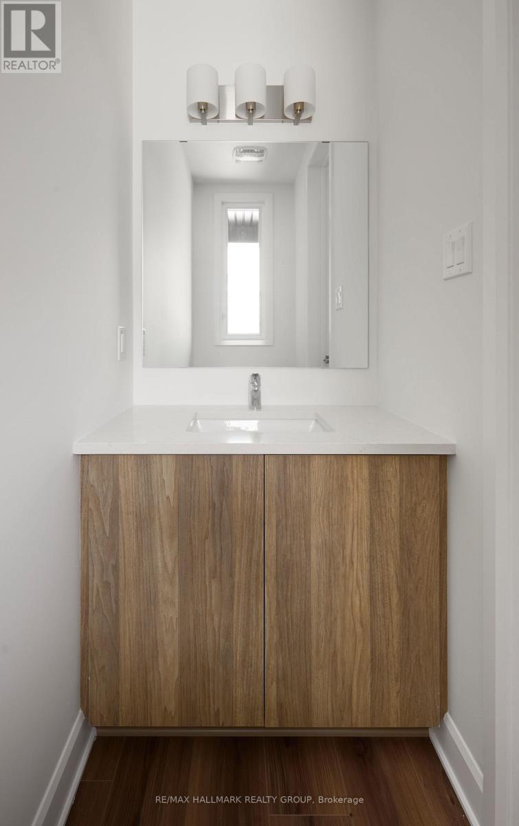 578 Roundhouse Crescent, Ottawa, Ontario  K2S 1K4 - Photo 10 - X12826514