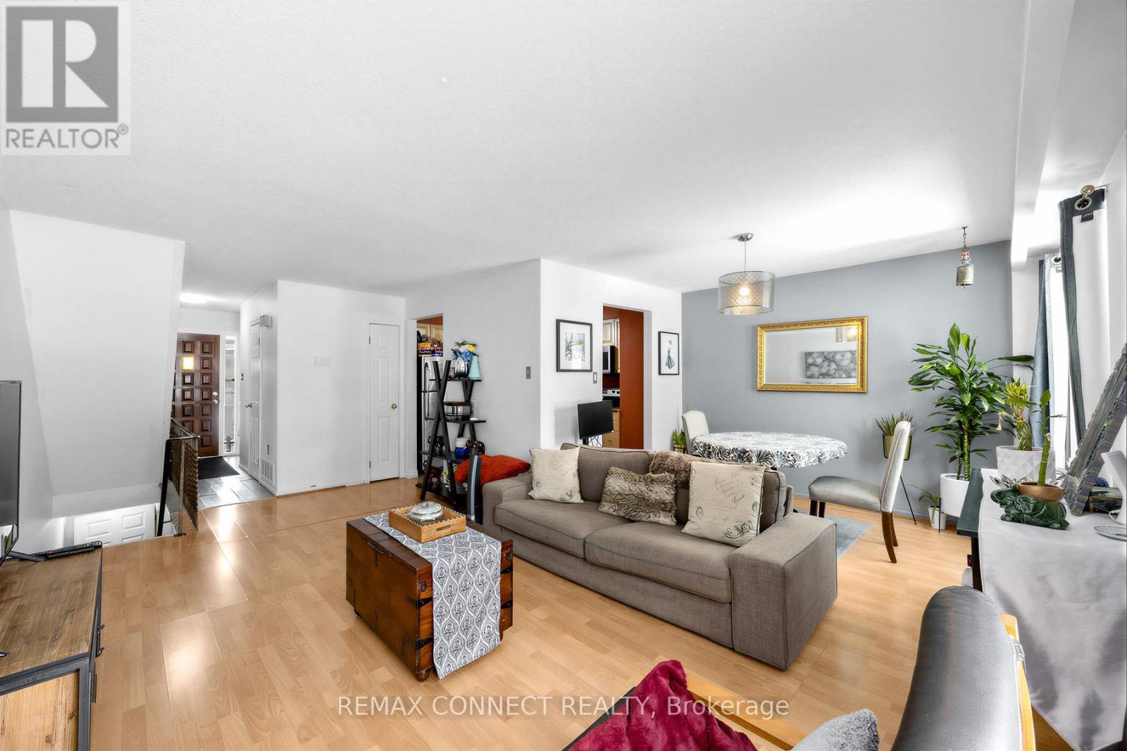 165 Carolbreen Square, Toronto, Ontario  M1V 1J1 - Photo 13 - E12805424