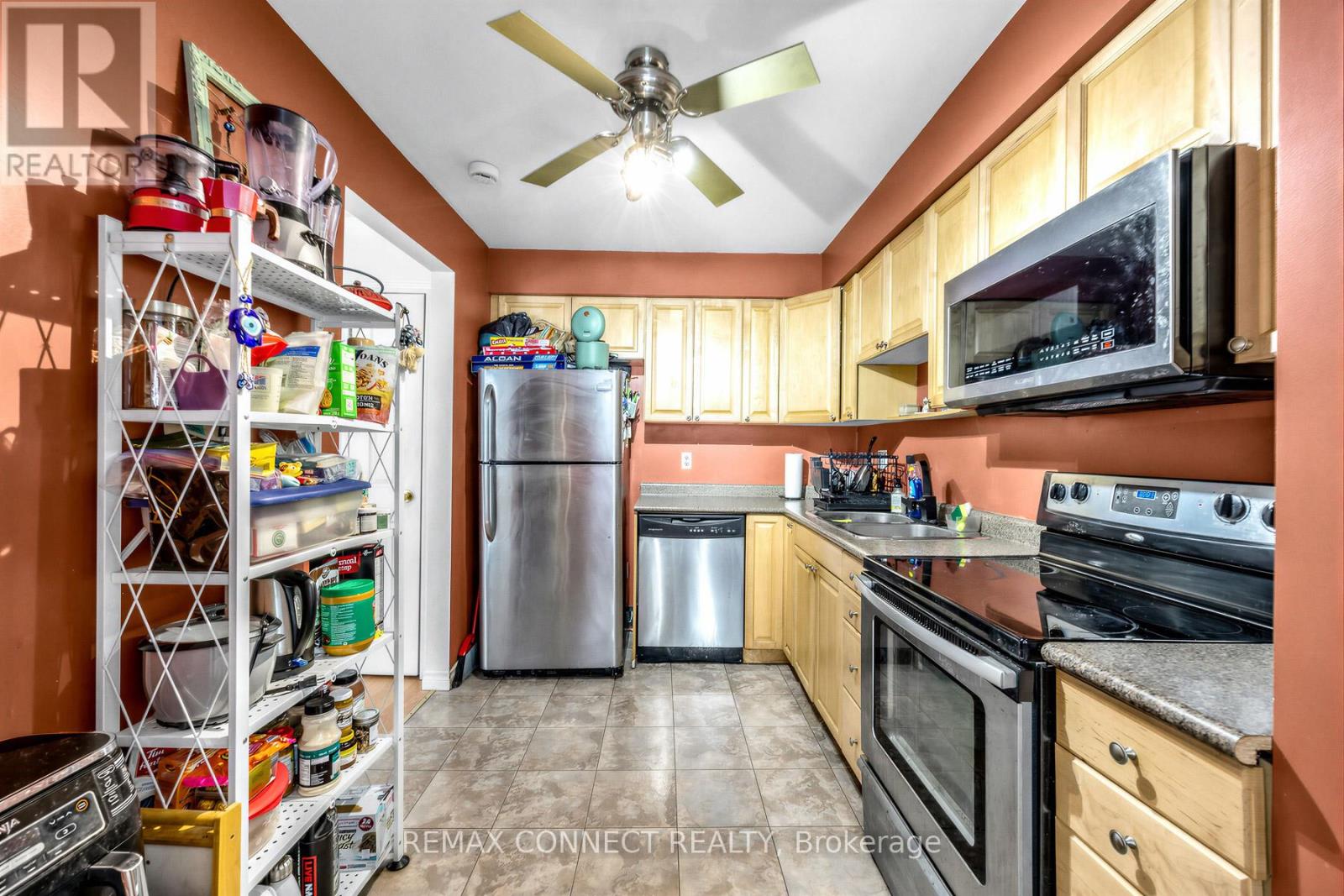 165 Carolbreen Square, Toronto, Ontario  M1V 1J1 - Photo 8 - E12805424