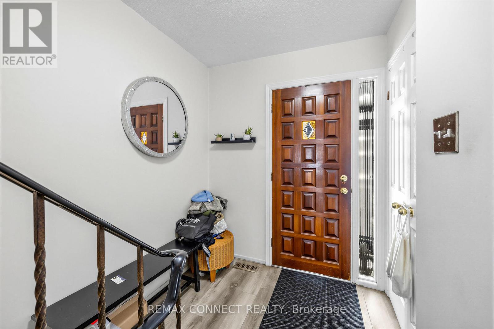 165 Carolbreen Square, Toronto, Ontario  M1V 1J1 - Photo 5 - E12805424