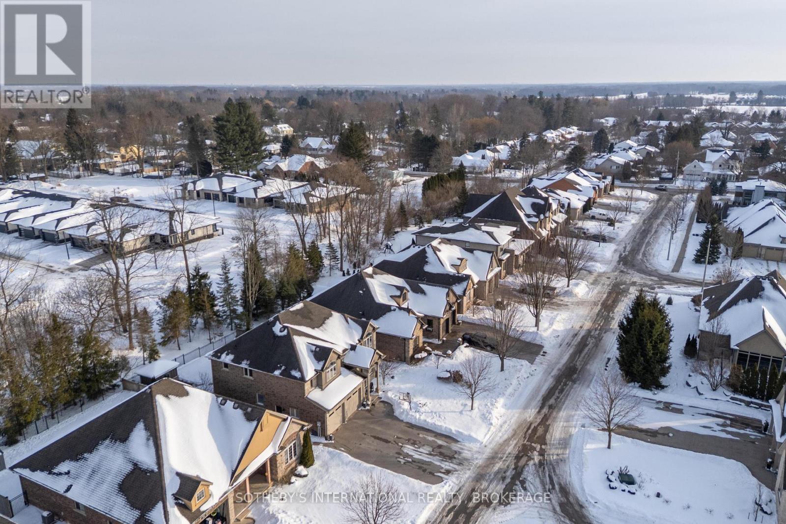 17 Rhodes Court, Pelham (Fonthill), Ontario  L0S 1E4 - Photo 8 - X12826476