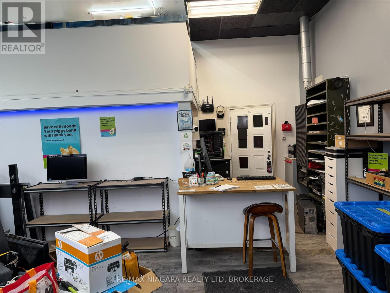 577 Niagara Street, Welland, Ontario  L3C 1L9 - Photo 3 - X12826478