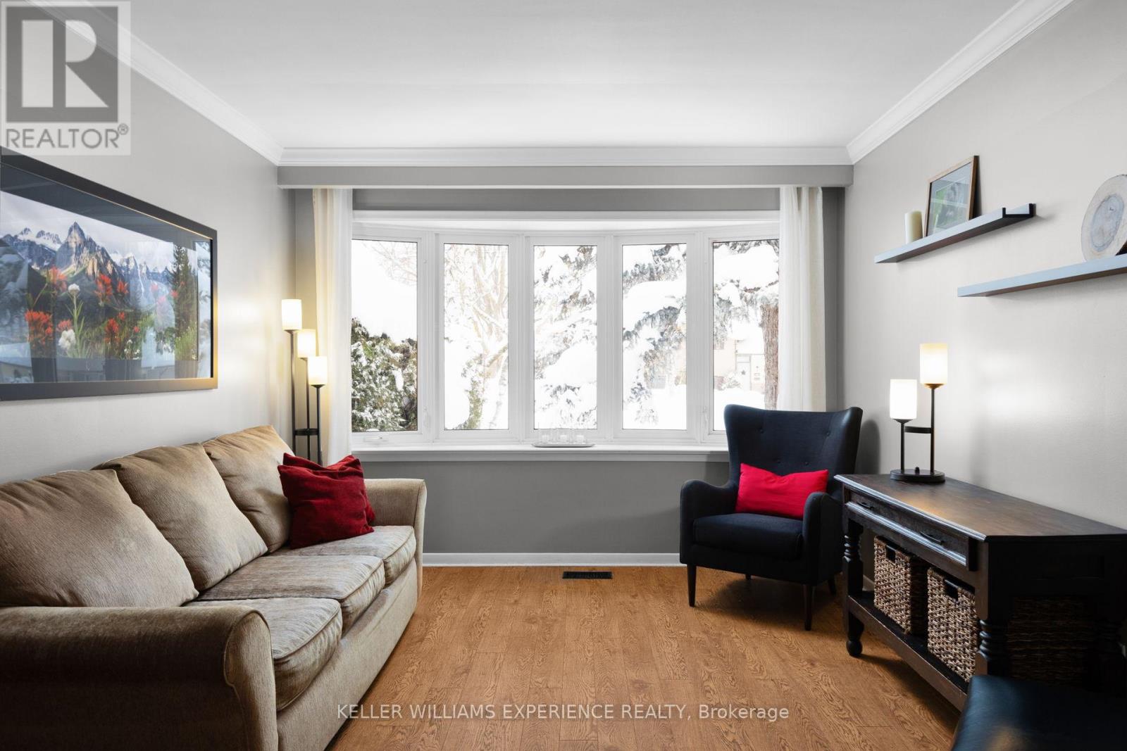 27 Ottaway Avenue, Barrie, Ontario  L4M 2W6 - Photo 8 - S12683334