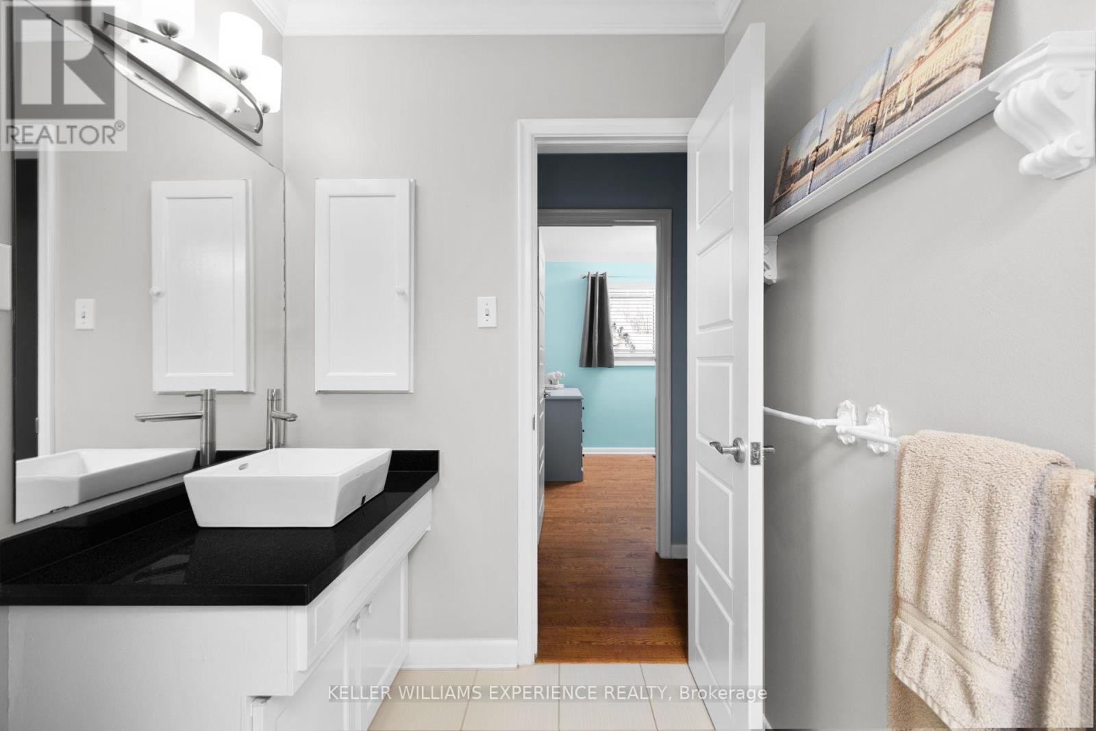 27 Ottaway Avenue, Barrie, Ontario  L4M 2W6 - Photo 11 - S12683334