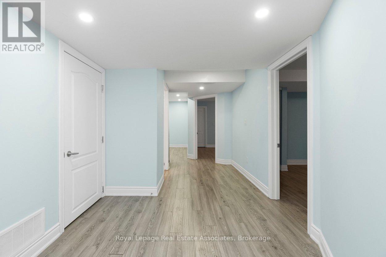 212 Niagara Trail, Halton Hills, Ontario  L7G 0H9 - Photo 43 - W12807296