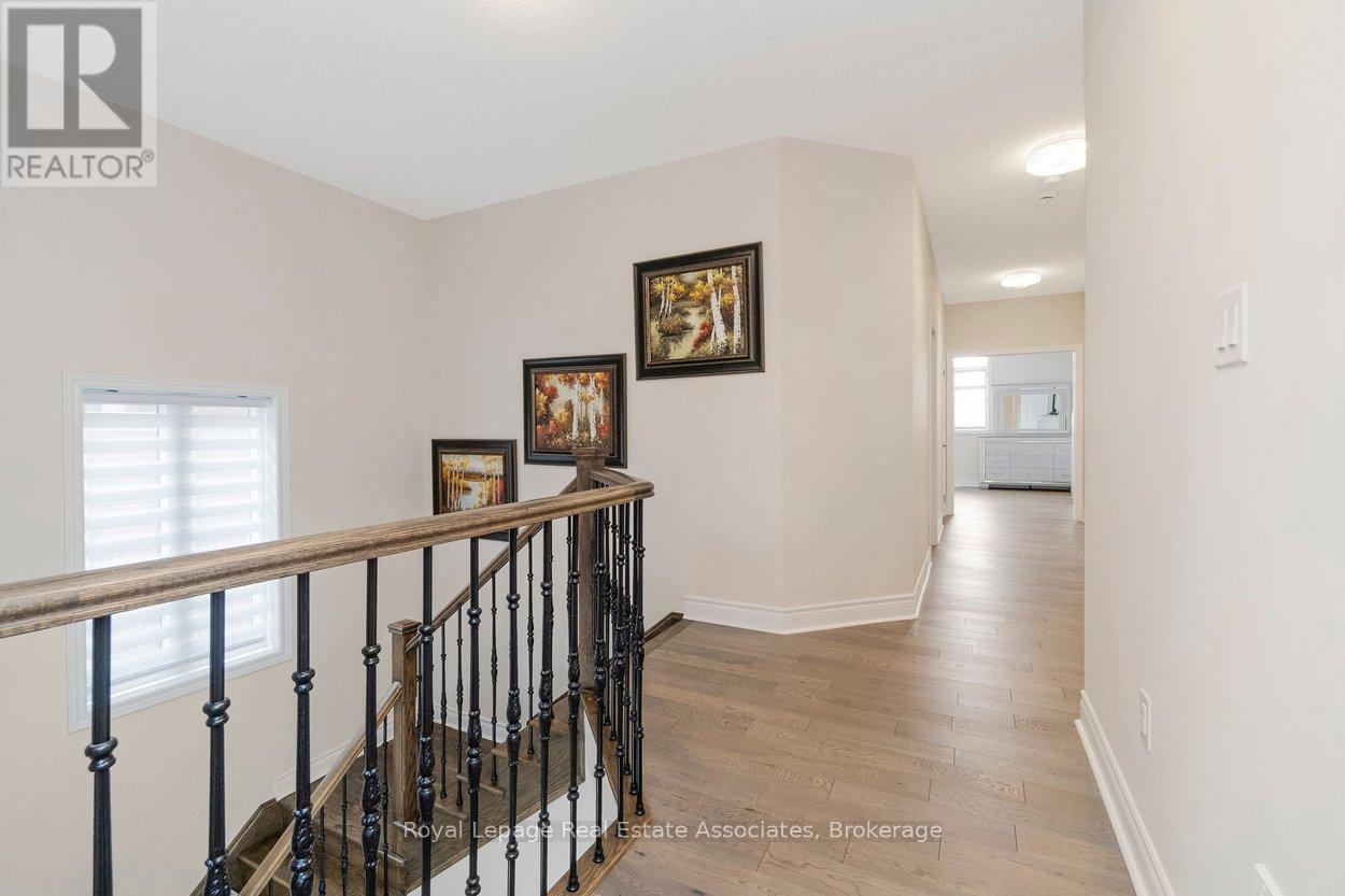 212 Niagara Trail, Halton Hills, Ontario  L7G 0H9 - Photo 39 - W12807296