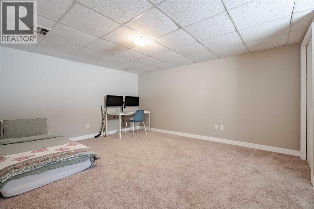 94 Brantford Crescent Nw, Calgary, Alberta  T2L 1N8 - Photo 29 - A2288265