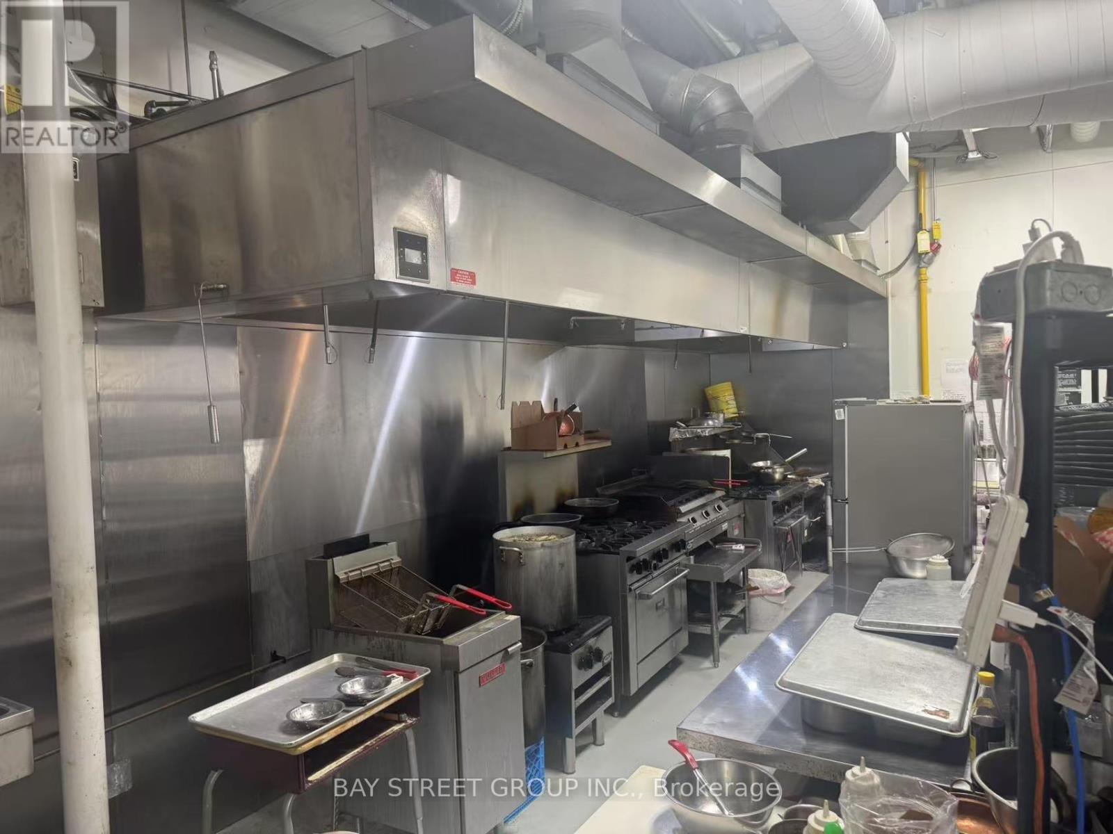 101-B - 155 Consumers Road, Toronto (Henry Farm), Ontario  M2J 1R5 - Photo 4 - C12826396