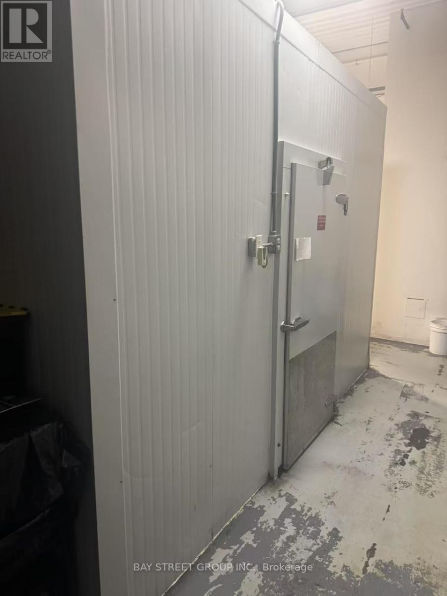 101-B - 155 Consumers Road, Toronto (Henry Farm), Ontario  M2J 1R5 - Photo 8 - C12826396