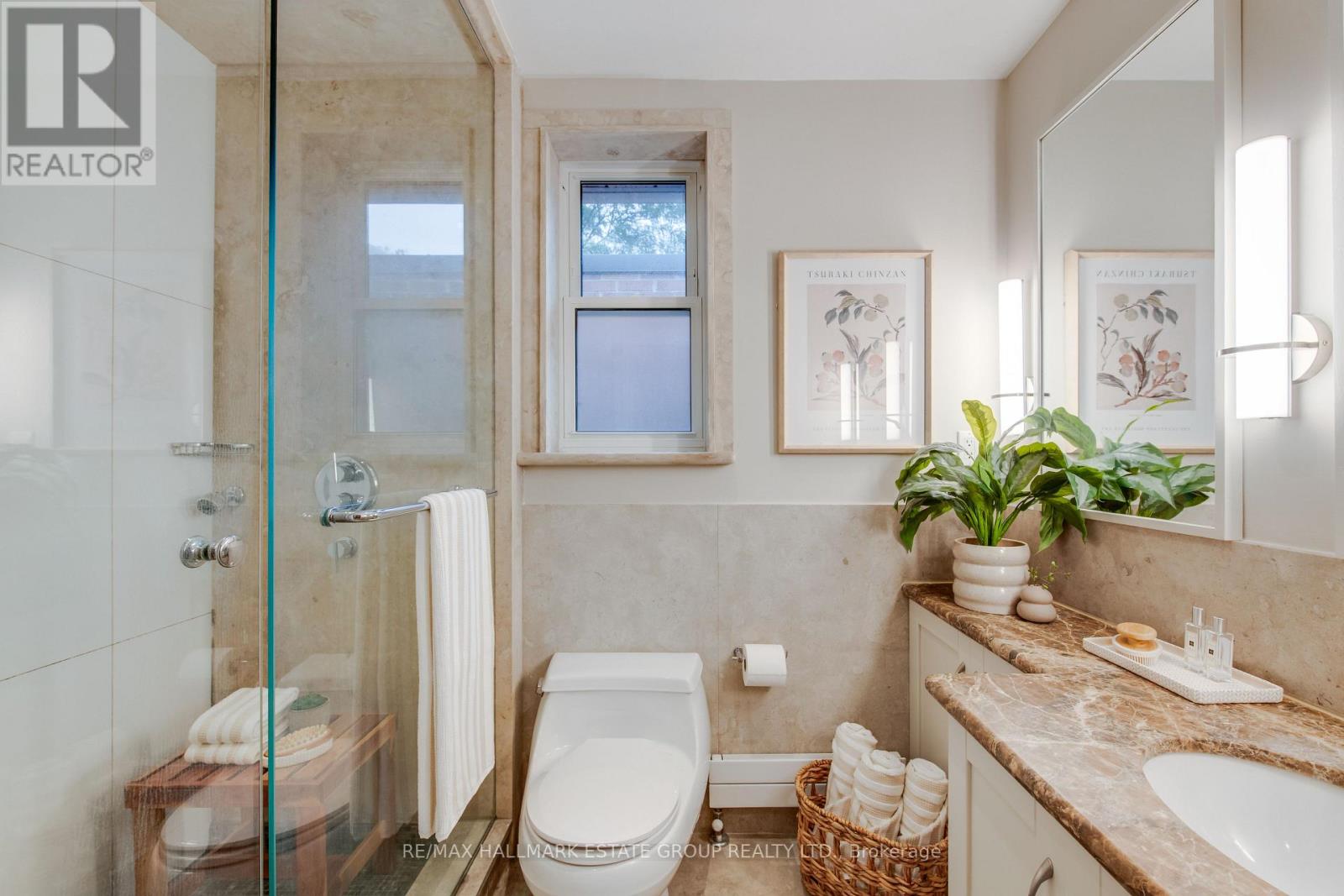 25 Flanders Road, Toronto, Ontario  M6C 3K5 - Photo 15 - C12826426