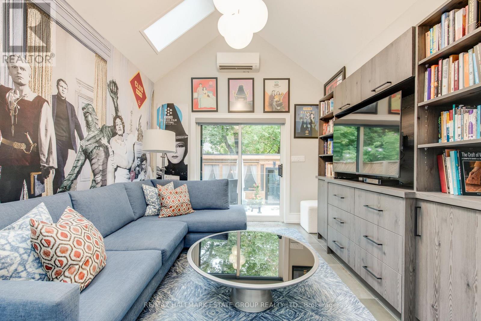 25 Flanders Road, Toronto, Ontario  M6C 3K5 - Photo 25 - C12826426