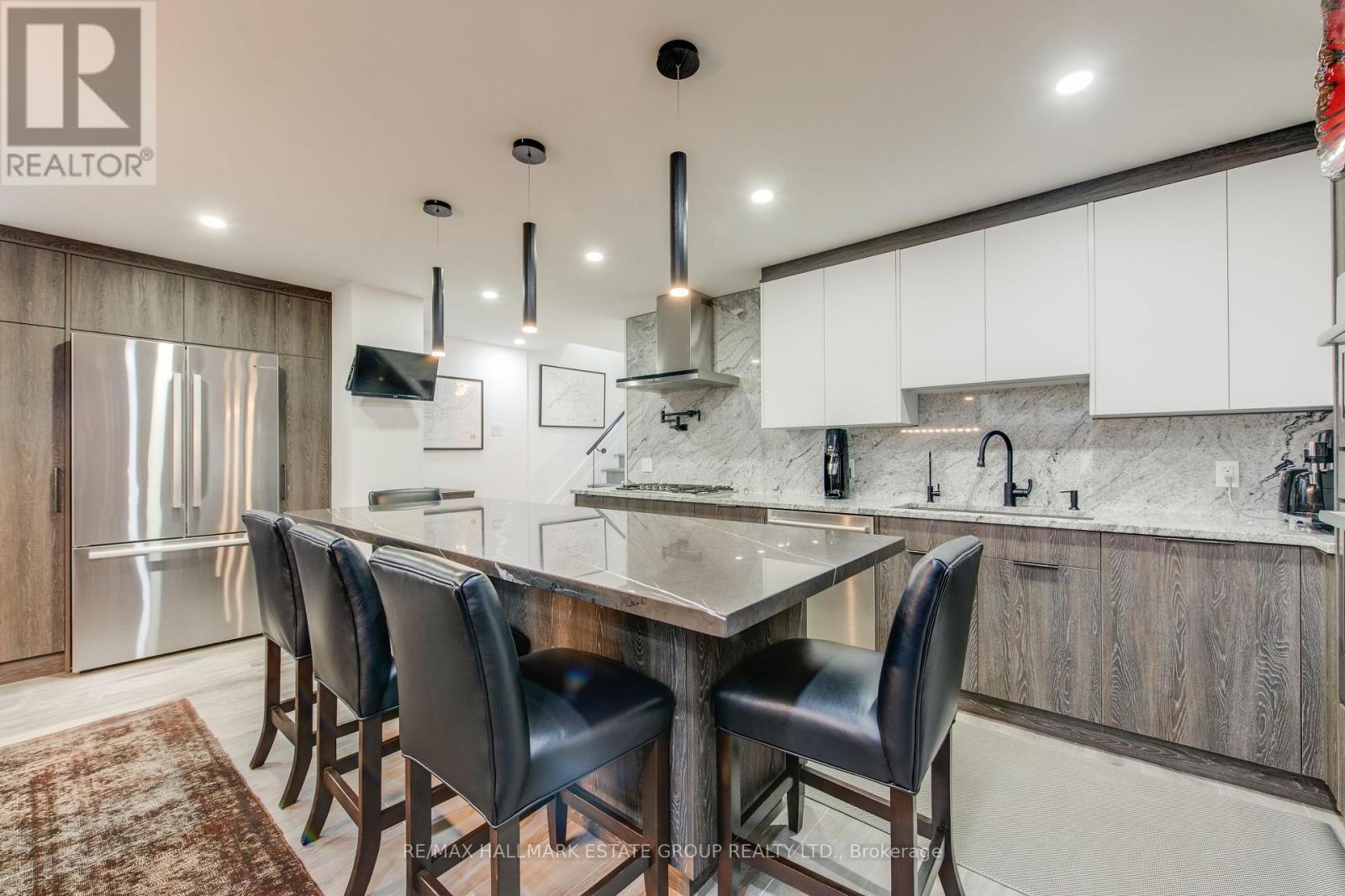 25 Flanders Road, Toronto, Ontario  M6C 3K5 - Photo 33 - C12826426