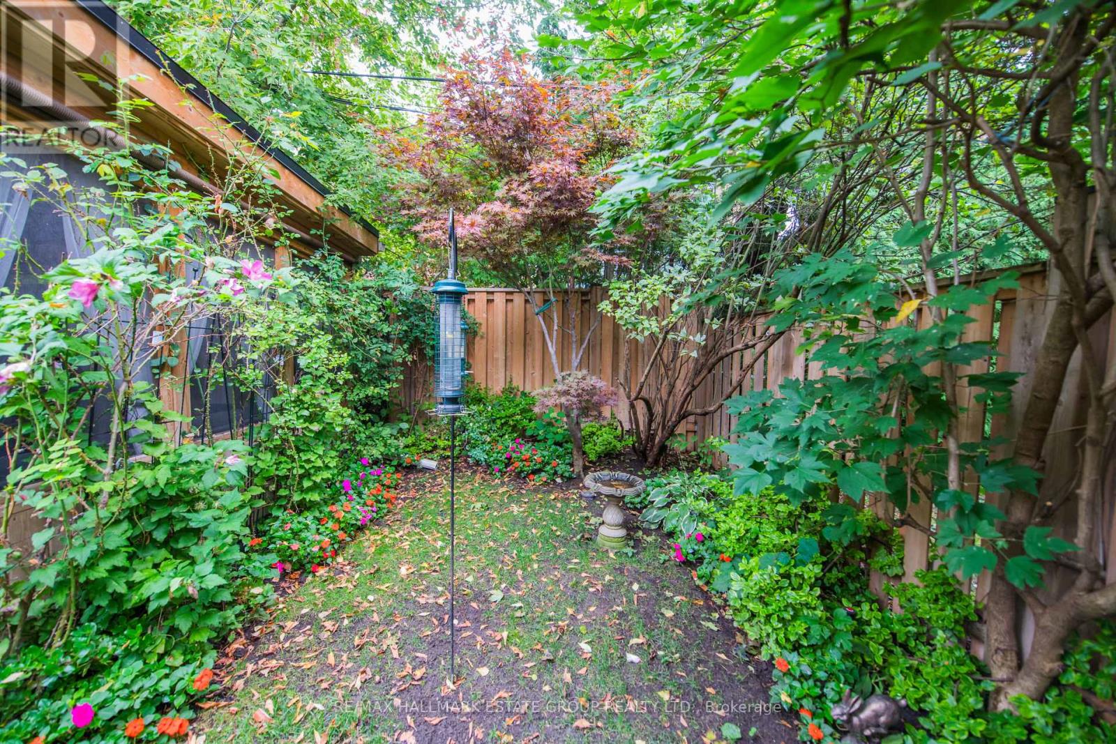 25 Flanders Road, Toronto, Ontario  M6C 3K5 - Photo 47 - C12826426