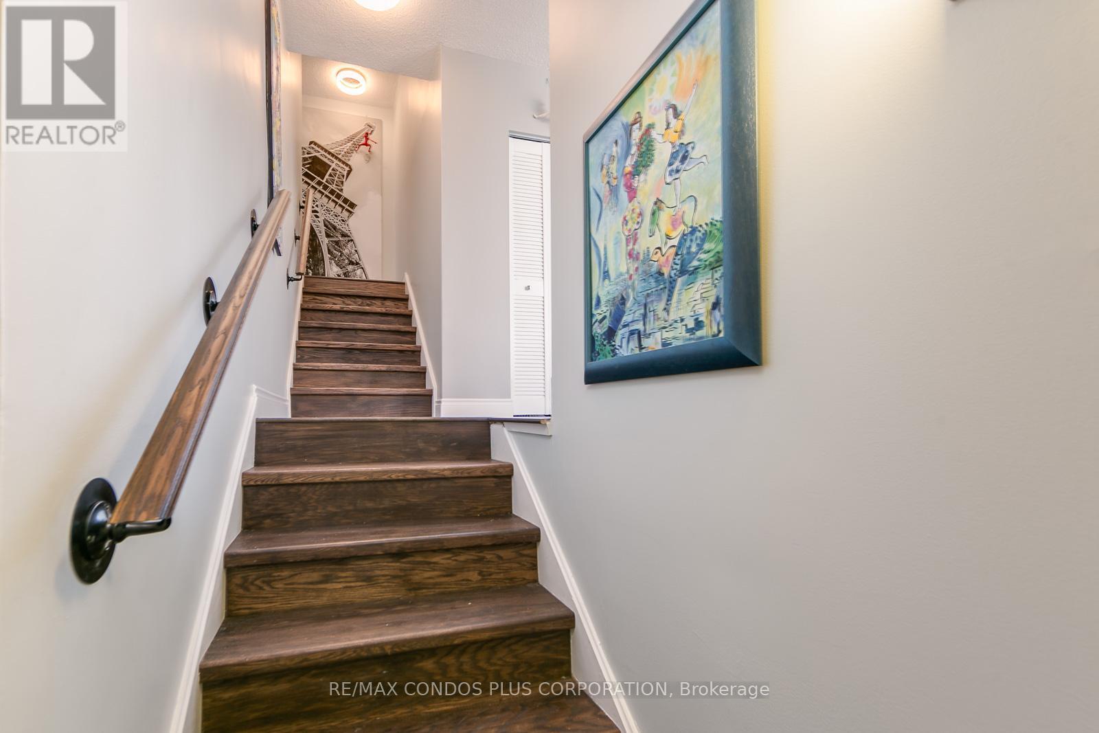 1001 - 33 Harbour Square, Toronto, Ontario  M5J 2G2 - Photo 6 - C12561256