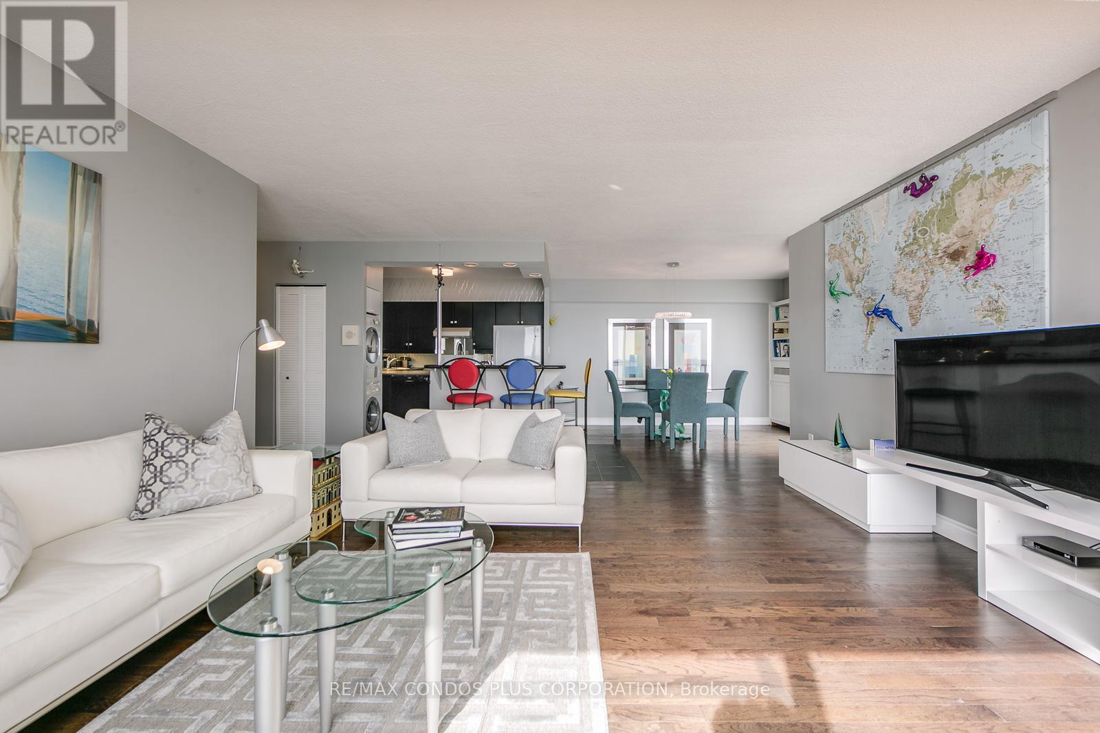 1001 - 33 Harbour Square, Toronto, Ontario  M5J 2G2 - Photo 11 - C12561256