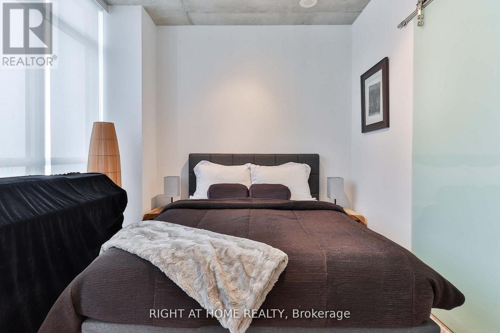 906 - 1190 Dundas Street E, Toronto, Ontario  M4M 0C5 - Photo 14 - E12826450