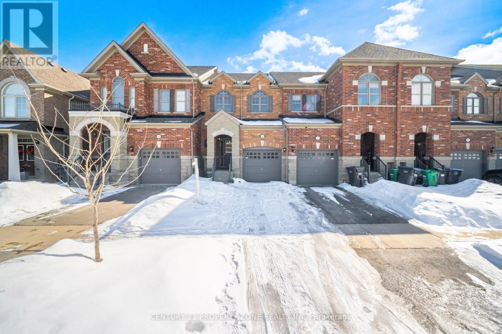 9 Foliage Drive, Brampton, Ontario  L7A 4M7 - Photo 3 - W12820150