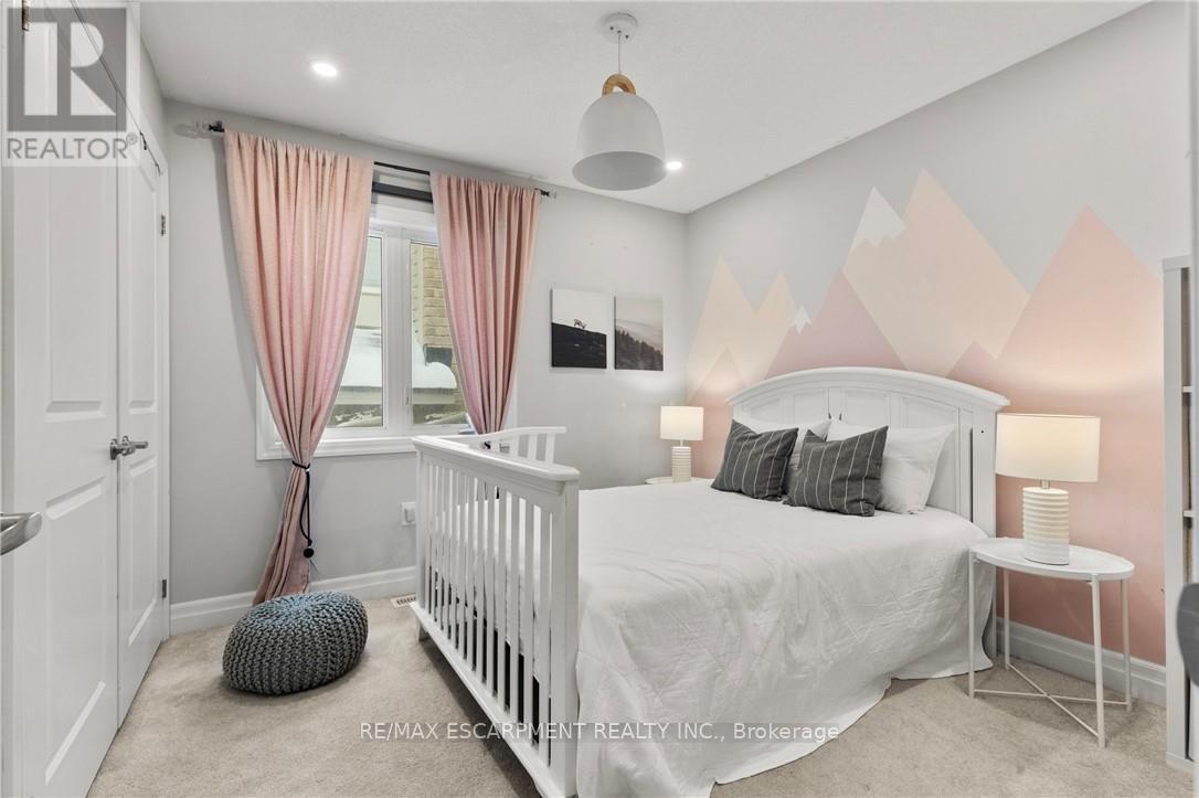 136 Hatt Court, Milton, Ontario  L9E 1G7 - Photo 29 - W12825022