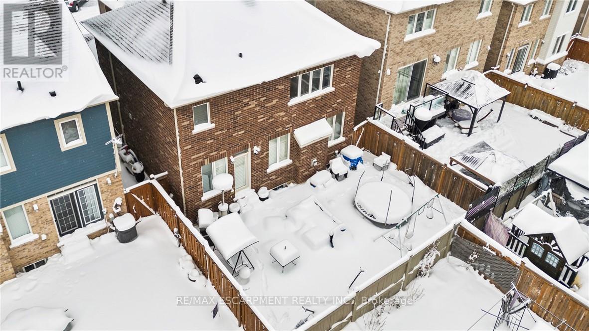 136 Hatt Court, Milton, Ontario  L9E 1G7 - Photo 44 - W12825022