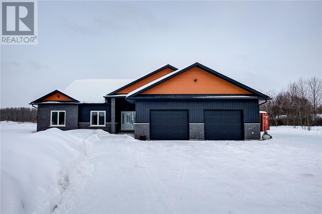 205 Montee Genereux, Chelmsford, Ontario  P0M 1L0 - Photo 1 - 2126615