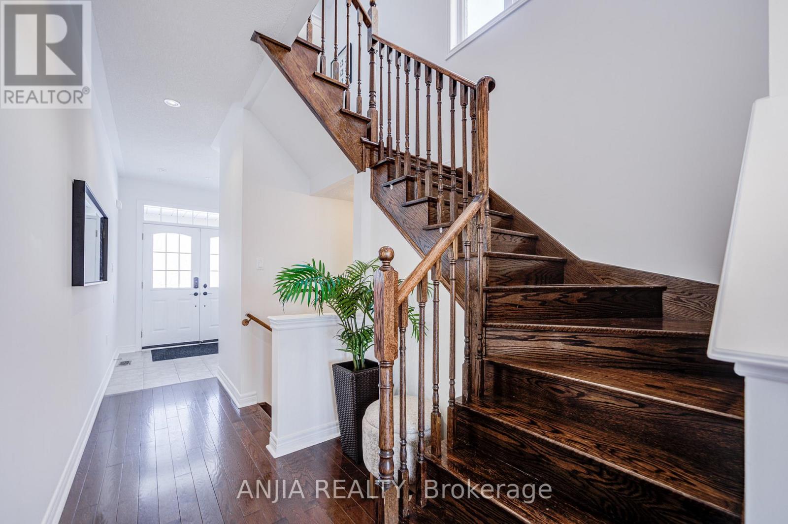 21 Firbank Lane, Whitchurch-Stouffville (Stouffville), Ontario  L4A 0K7 - Photo 10 - N12826480