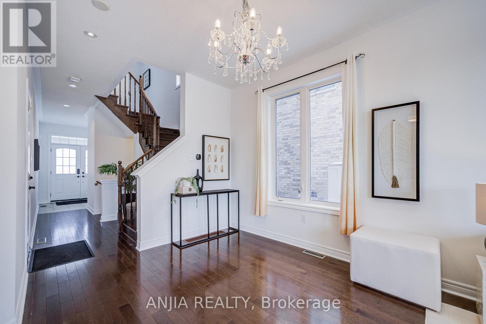 21 Firbank Lane, Whitchurch-Stouffville (Stouffville), Ontario  L4A 0K7 - Photo 12 - N12826480