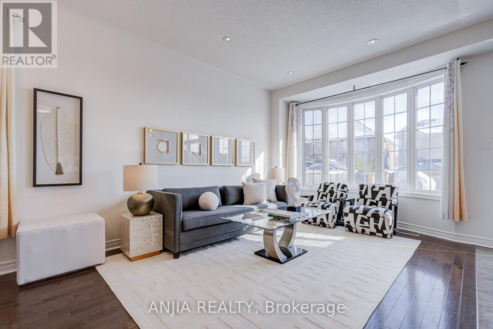 21 Firbank Lane, Whitchurch-Stouffville (Stouffville), Ontario  L4A 0K7 - Photo 15 - N12826480