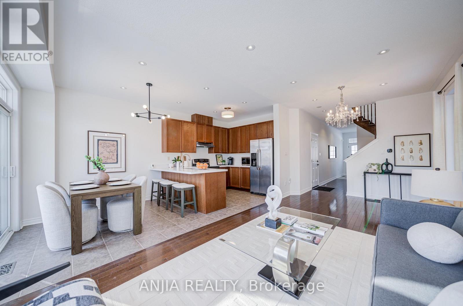 21 Firbank Lane, Whitchurch-Stouffville (Stouffville), Ontario  L4A 0K7 - Photo 18 - N12826480