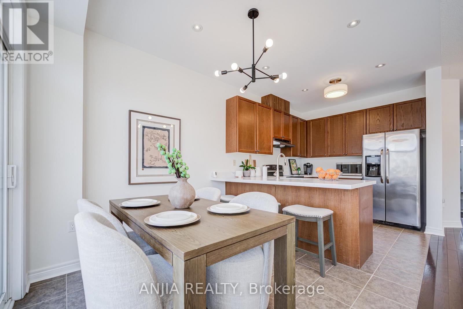 21 Firbank Lane, Whitchurch-Stouffville (Stouffville), Ontario  L4A 0K7 - Photo 20 - N12826480