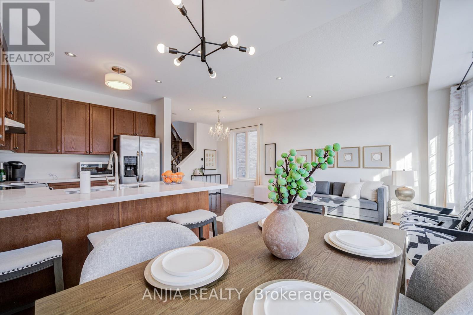 21 Firbank Lane, Whitchurch-Stouffville (Stouffville), Ontario  L4A 0K7 - Photo 21 - N12826480